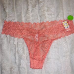 💥🆕FLIRTITUDE LACE THONG💥Size XL